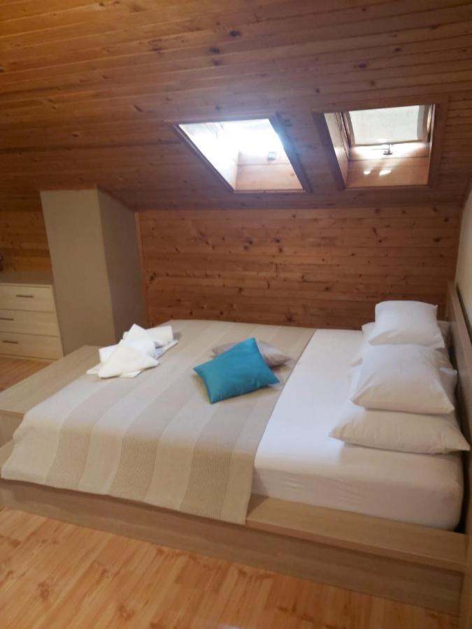 Apartments Oliva Vodice Bagian luar foto