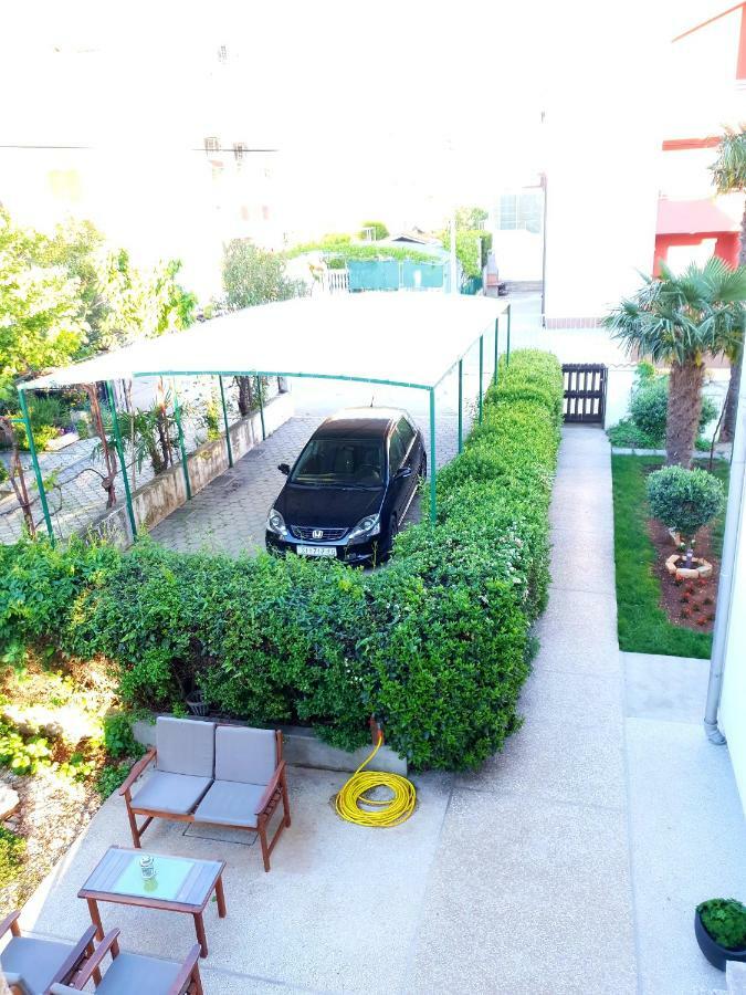 Apartments Oliva Vodice Bagian luar foto